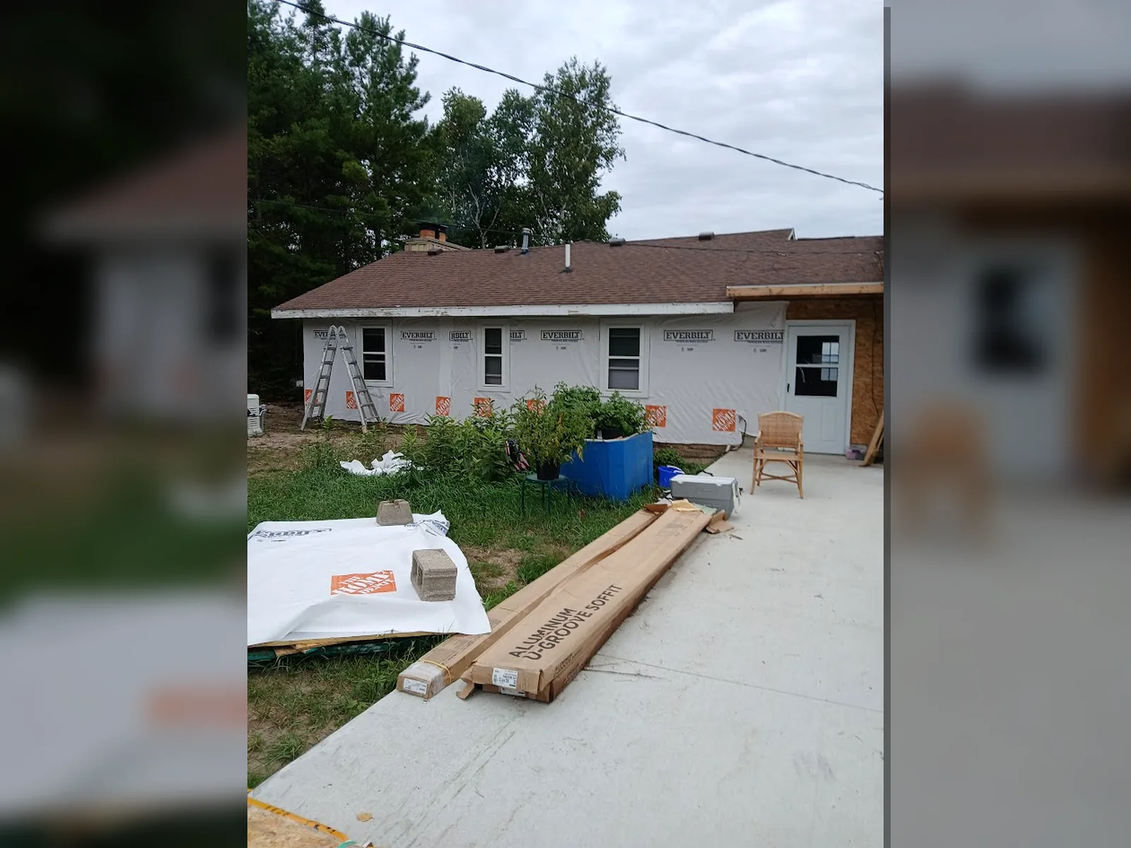 Exterior before remodeling and siding updates